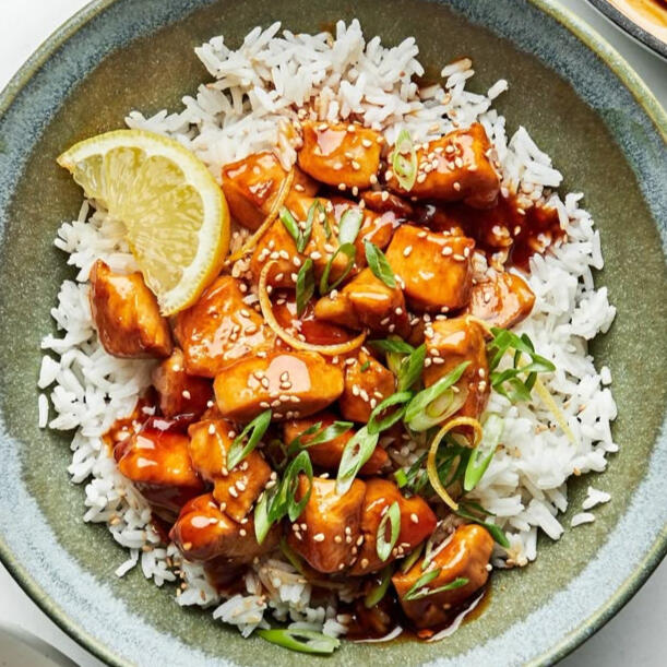 Aurora Zetanova - Owner